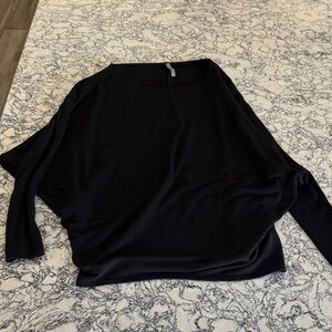Jolie Black Long Sleeve Women's Top
